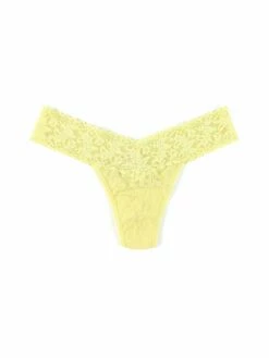 HANKY PANKY Petite Size Signature Lace Low Rise Thong Smile More Yellow
