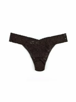 HANKY PANKY Plus Size Signature Lace Original Rise Thong Chocolat Noir Brown -HANKY PANKY Shop Hanky Panky Plus Size Signature Lace Original Rise Thong Chocolat Noir Brown CHOCOLAT NOIR View 3
