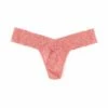HANKY PANKY Signature Lace Low Rise Thong Ballet Pink