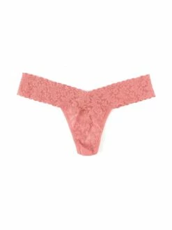HANKY PANKY Signature Lace Low Rise Thong Ballet Pink