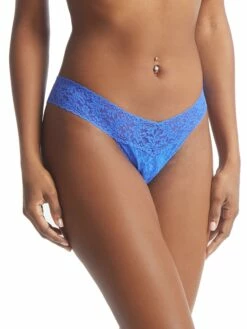 HANKY PANKY Signature Lace Low Rise Thong Blue Solace
