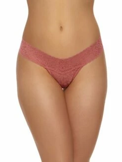 HANKY PANKY Signature Lace Low Rise Thong Pink Sands