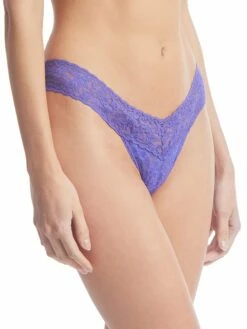 HANKY PANKY Signature Lace Low Rise Thong Wild Violet Purple